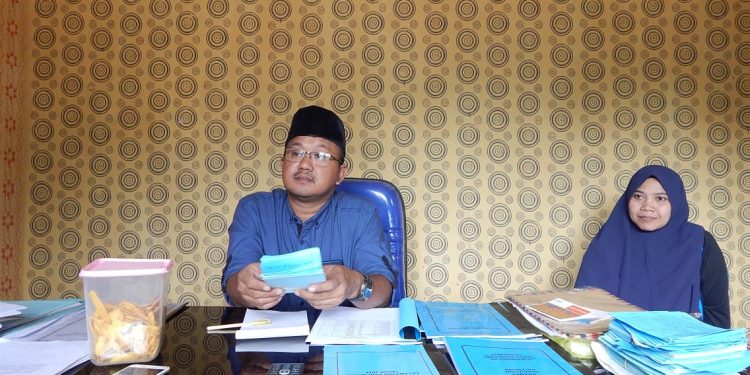 KETUA BUMDES Sumbakeling yang baru, Nana Mulyana.*