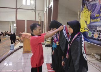 PENGALUNGAN MENDALI pada kejuaraan silat Yamsik Kuningan Open (YKO) II tanggal 21-23 Pebruari 2020 di GOR Ewangga Kuningan.*
