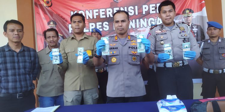 Polisi Amankan Dollar Palsu  Senilai 1 Miliar