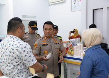 Kapolres Cek Ketersediaan Masker di Indramayu