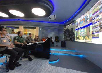 Ridwan Kamil Sampaikan Perkembangan Covid-19 ke Bupati dan Walikota Se-Jabar