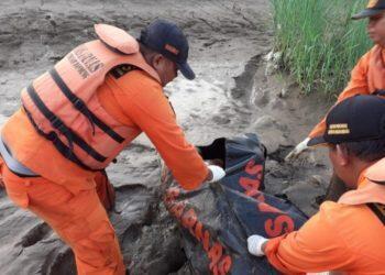 Tim SAR Berhasil Temukan Jasad Korban Hanyut di Sungai Cimanuk