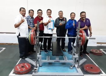 KONI Kuningan Dapat Bantuan Peralatan Angkat Berat Senilai 300 Juta
