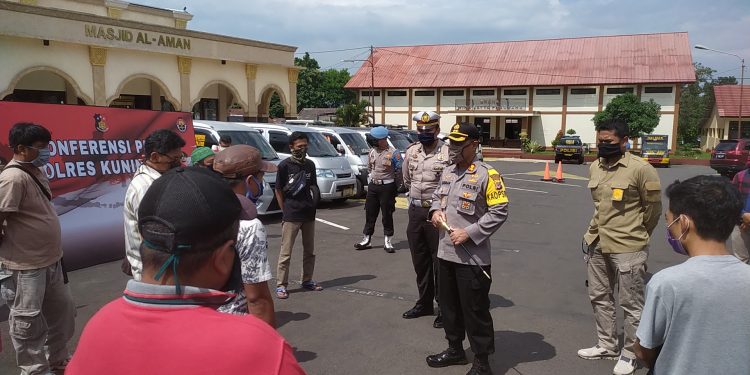 Masih “Jemput” Penumpang, Travel Gelap  Akan Ditindak Tegas