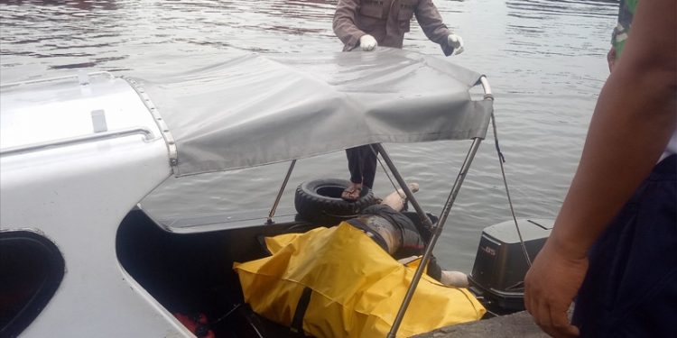 Mayat Tanpa Identitas Ditemukan Mengapung di Perairan Bondet