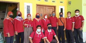 Tukang Ojeg dan Pengemudi Becak Dapat Sembako dari FHPTK