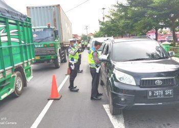 Polres Indramayu Lakukan Penyekatan di Perbatasan