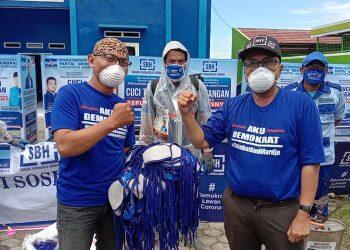 Peduli Corona, DPC Demokrat Indramayu Bagikan Ribuan Masker