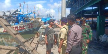 Antisipasi Covid-19, Polres Indramayu Perketat Pemeriksaan Kesehatan Pendatang Baru