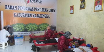 Stok Darah di PMI Kritis, Bawaslu Majalengka Gelar Aksi Donor Darah