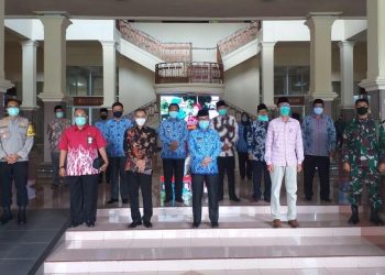 Bupati Cirebon Minta Masyarakat Salat Tarawih Dirumah Saja