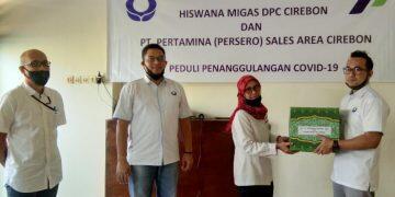 Pertamina dan Hiswana Migas Cirebon Salurkan Donasi dan Bantuan APD
