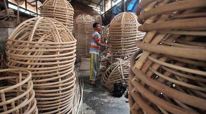 Terdampak Covid-19, Industri Rotan di Cirebon Kurangi Produksi hingga 50 Persen