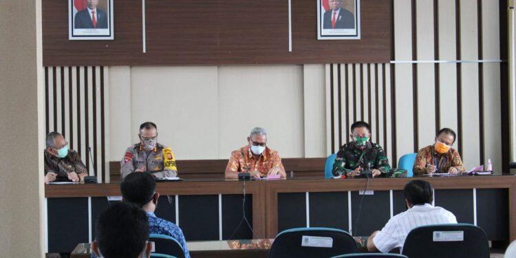 Pemkab Kuningan Lakukan Pertemuan dengan Para Pengusaha Swalayan