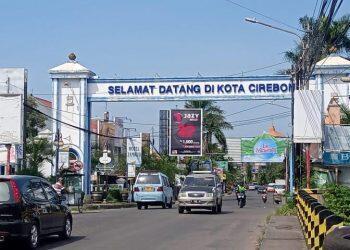 Jalanan Kota Masih Ramai, Pengendara Cari ‘Jalan Tikus’ Hindari Check Point