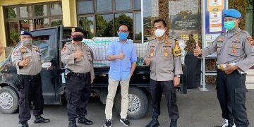dr. Yasmin Berikan Bantuan 2 Ton Beras untuk Warga Terdampak Covid