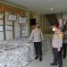 Polresta Cirebon Salurkan 10 Ton Beras Bantuan Polda Jabar untuk Warga Terdampak Covid-19