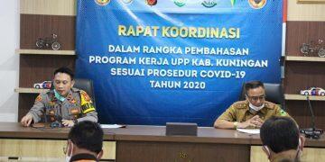 Selewengkan Bansos Covid-19, Jangan Ragu Lapor
