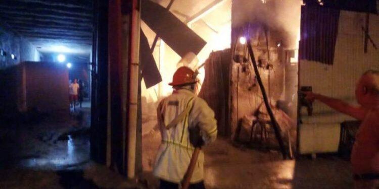 Pabrik Roti Ludes Terbakar