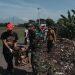 DLH Sisir Sampah di TPS Liar Desa Gebang Kulon