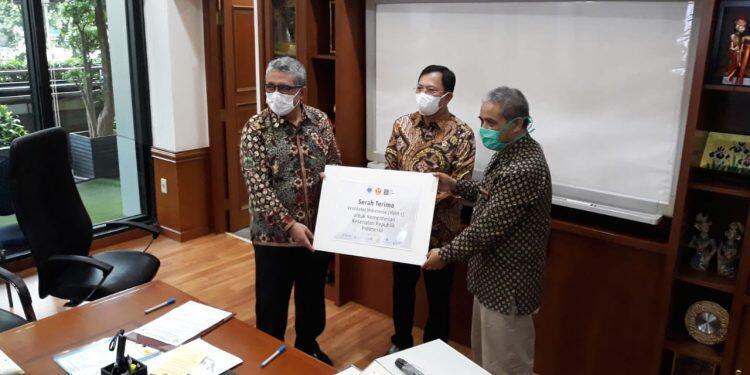 Tim Venti-I Serahkan 3 Unit Ventilator kepada Menkes, Total 139 Alat Sudah Didistribusikan