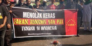 Logo PKI Dibakar di Depan DPRD Kuningan