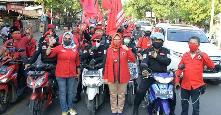 Massa PDIP Datangi Mapolres Ciko, Adukan Kasus Pembakaran Bendera