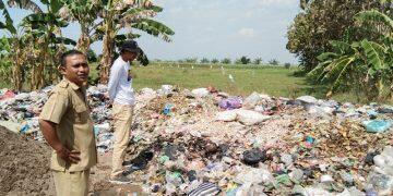 Akibat Proyek Incinerator Mangkrak, Sampah Menggunung di Desa Gebangilir