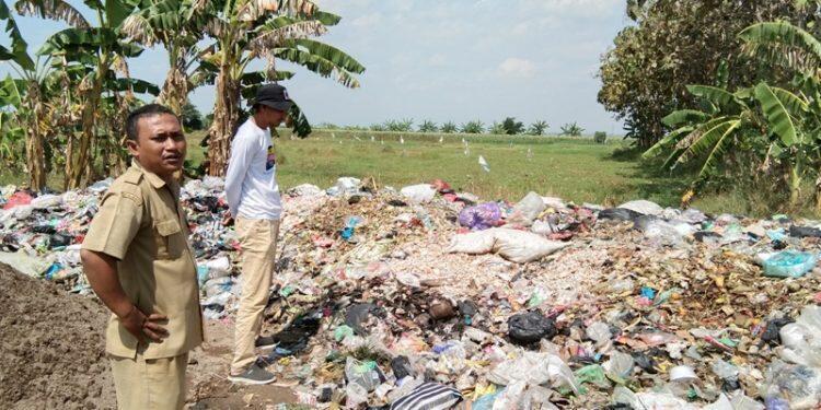 Akibat Proyek Incinerator Mangkrak, Sampah Menggunung di Desa Gebangilir