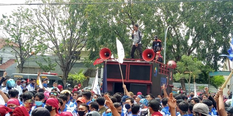 Disnakertrans Bantah Berikan Izin PHK Puluhan Pekerja PT. TKR
