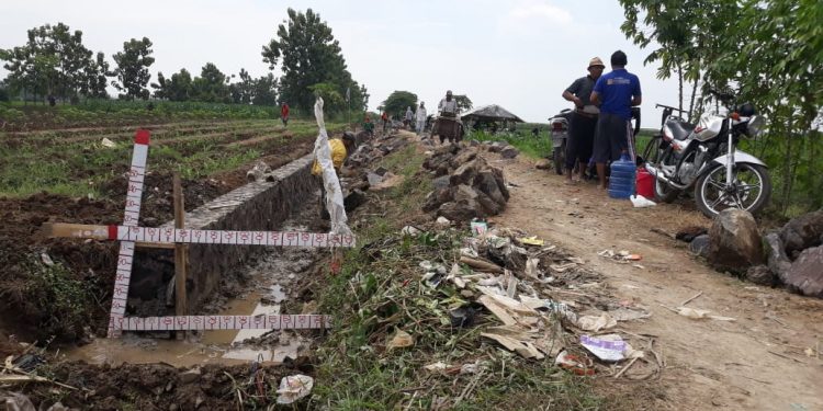 Dongkrak Hasil Panen Petani, Desa Bojongnegara Bangun Saluran Irigasi