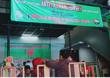 Dekatkan Pelanggan, Raja Es Buah & Ratu Mie Ramen Buka Cabang di Kota Cirebon