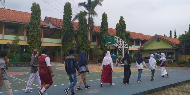 SMPN 1 Sumber Batasi Jumlah Siswa Saat MPLS