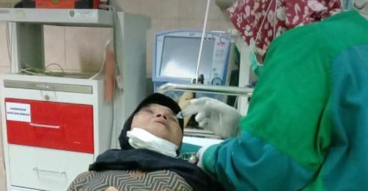 Wanita Lansia yang Disembur Bisa Ular Cobra Jalani Perawatan Intensif RS