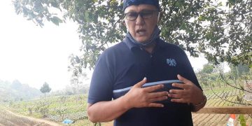 Masyarakat Karangsari Sapa Bupati Kuningan dengan Sebutan “Acep Beton”
