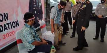 Polresta Cirebon Berikan Bantuan Kaki Palsu kepada Penyandang Difabel di Hari Kemerdekaan
