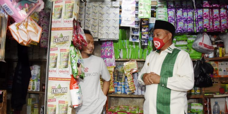 Wagub Jabar Tinjau Protokol Kesehatan di Pasar Bojong Purwakarta