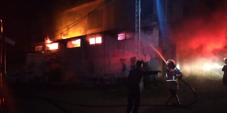 Gedung PMI Kabupaten Cirebon Terbakar
