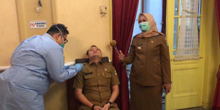 Tes Swab di Kabupaten Cirebon Lampaui Target 1 Persen Jumlah Penduduk