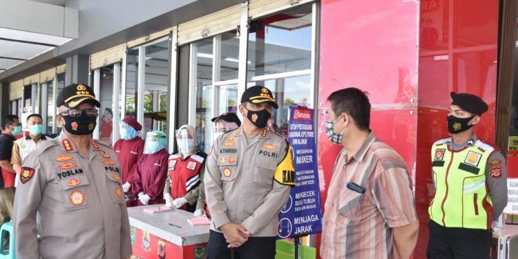 Kabiskum Polda Jabar Tinjau Langsung Pelaksanaan Operasi Yustisi