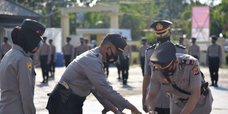 Jelang Pelaksanaan Pilkada, Tiga Kapolsek Dimutasi