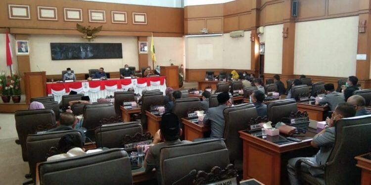 Raperda APBD Perubahan, Fraksi DPRD Pertanyakan Kenaikan Belanja Daerah