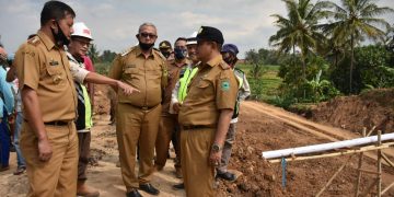 Jalur Air Petani Terganggu Pengerjaan Jalan