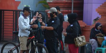 ASIC Gelar Aksi Bagi-Bagi Masker