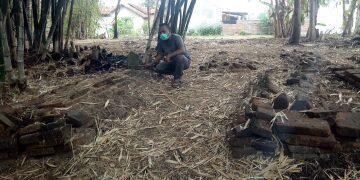 Ditemukan Puluhan Makam Kuno di Desa Kertasari