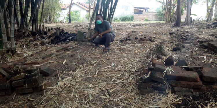 Ditemukan Puluhan Makam Kuno di Desa Kertasari