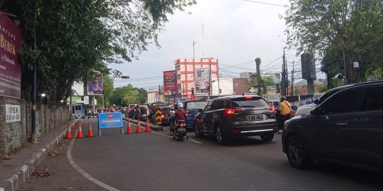 Rekayasa Lalulintas Diberlakukan, Sopir Angkot Rugi