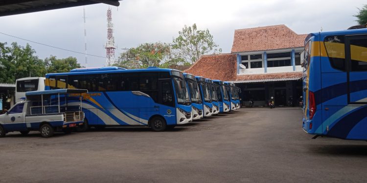 Tiga Kali Pergantian Kadishub, BRT Belum Beroperasi