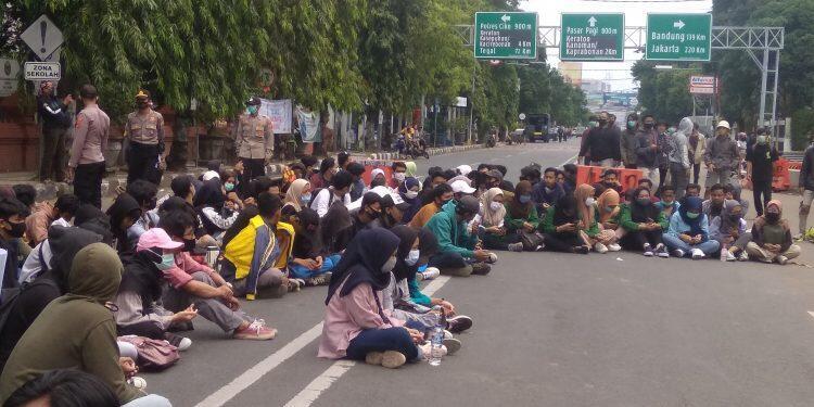 Gelombang Demonstrasi Tolak Omnibus Law Masih Terus Bergulir