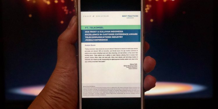 Telkomsel Raih Dua Penghargaan dari Frost & Sullivan